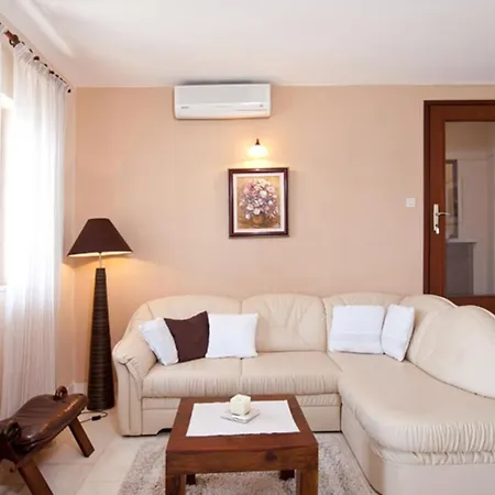 Stone With Private Pool & Rocky & Fantastic Sea View , Bay فندق 4*